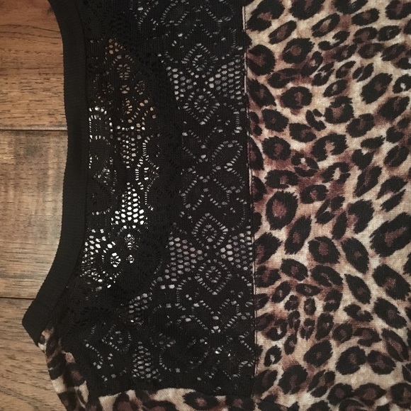 Animal print light sweater with cute Back - Picture 3 of 3